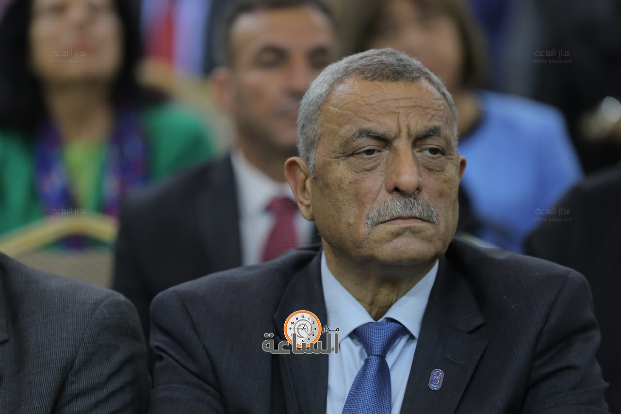 Madar Al-Saa Images 0.37869653105526413