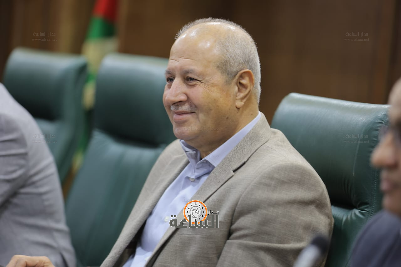 Madar Al-Saa Images 0.01229117279578218