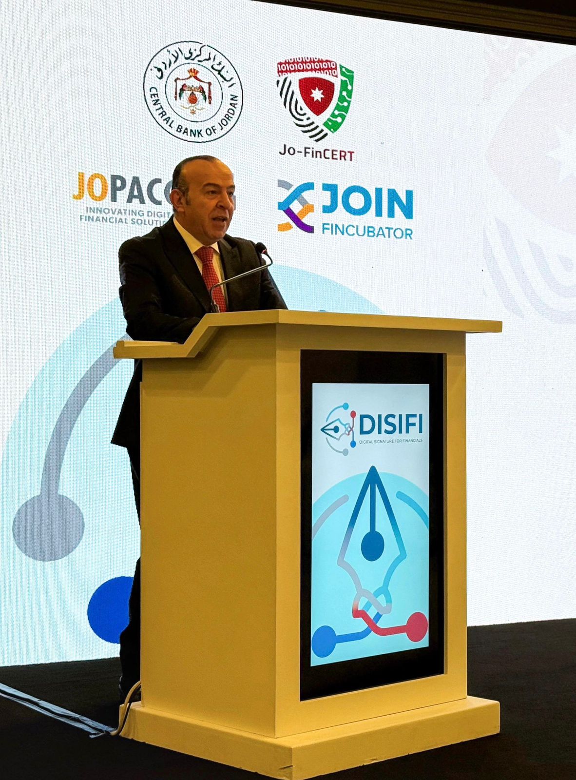 Madar Al-Saa Images 0.2514696720648618