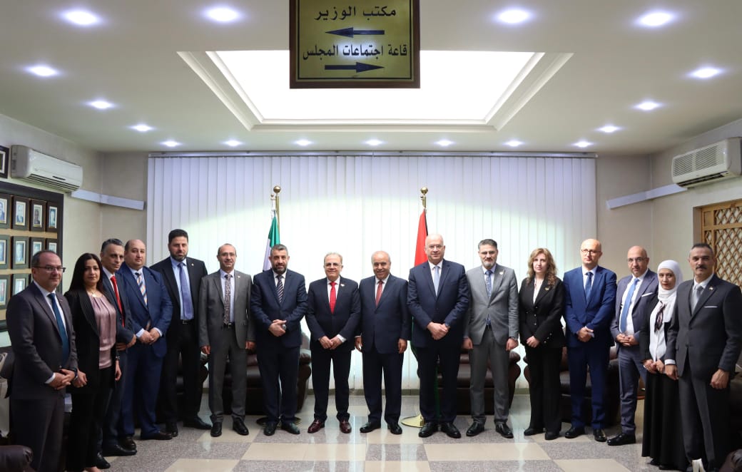 Madar Al-Saa Images 0.6613967707042869