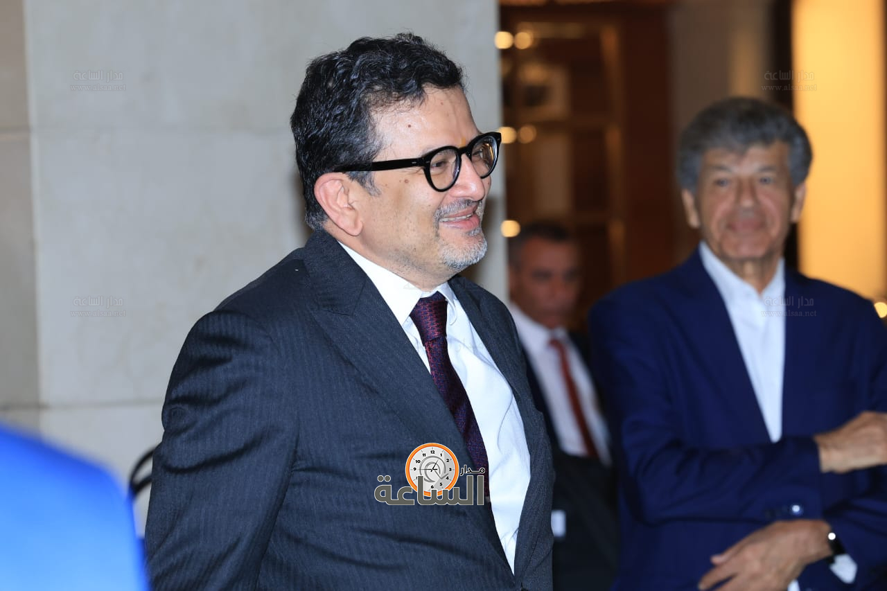 Madar Al-Saa Images 0.8683882228513186