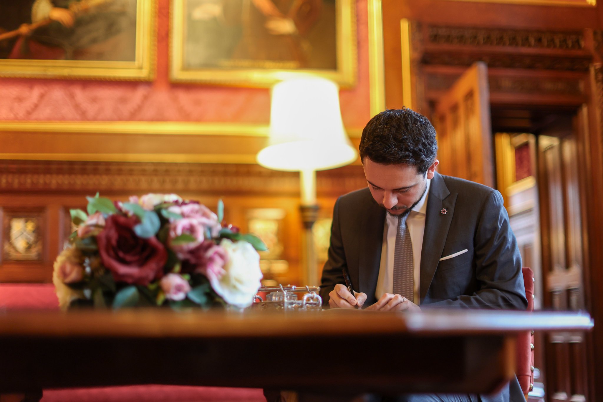 Madar Al-Saa Images 0.039056595521646864