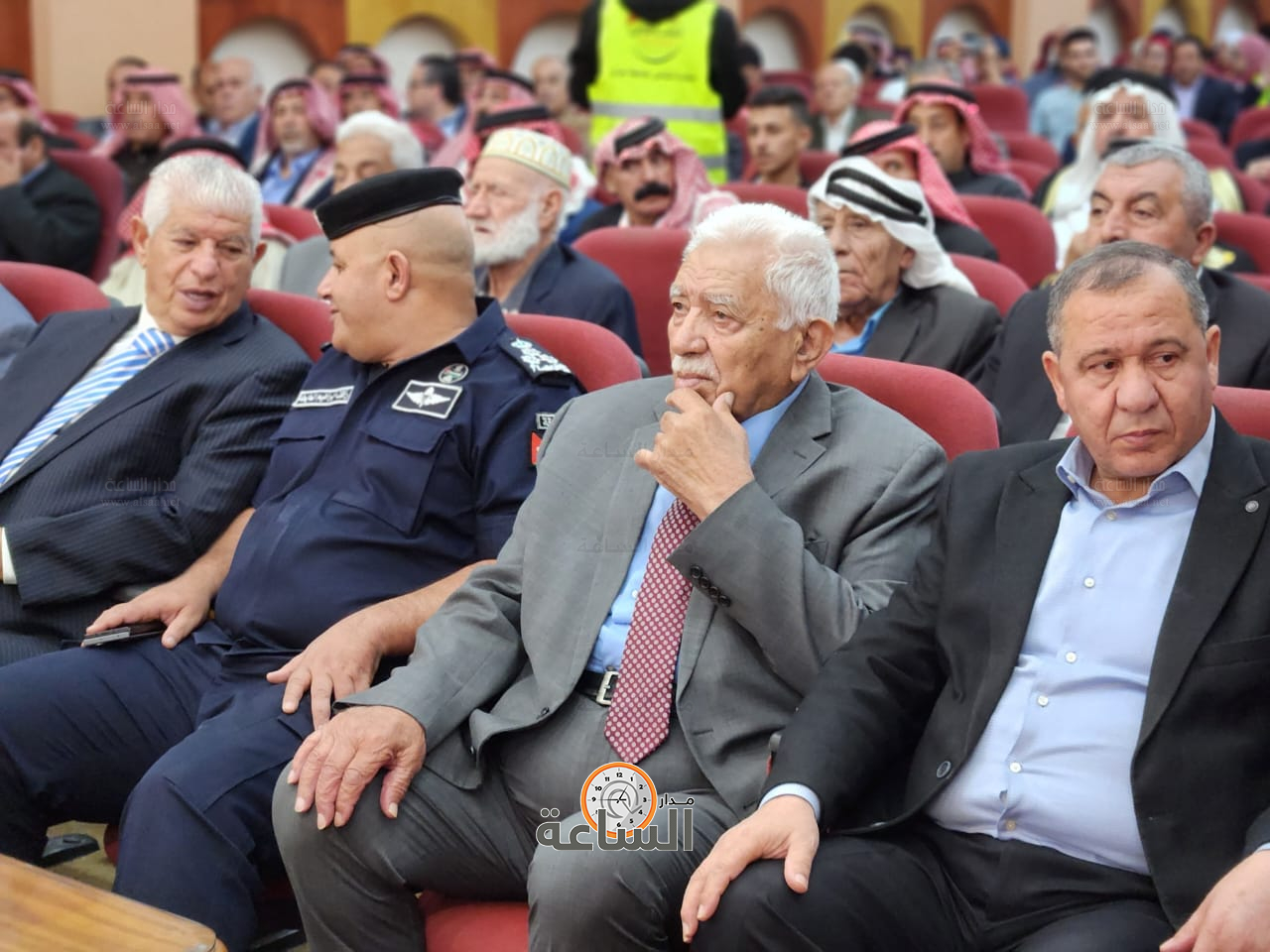 Madar Al-Saa Images 0.9176194442502319