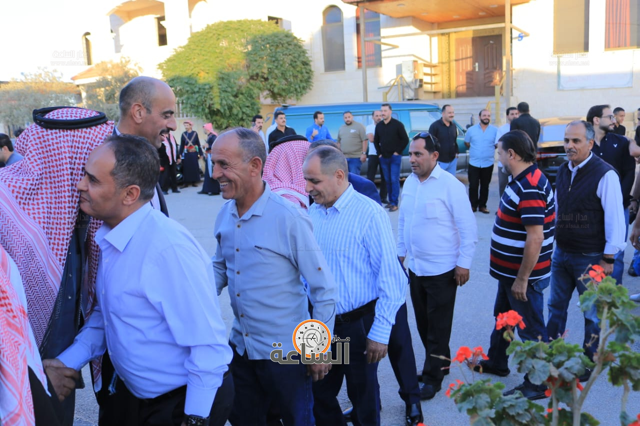 Madar Al-Saa Images 0.24911463529259048