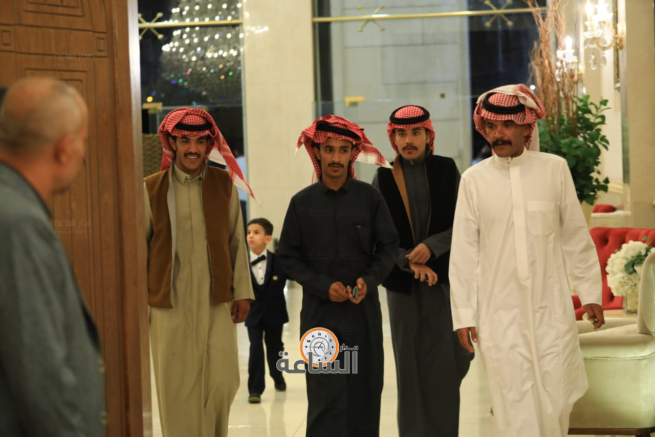 Madar Al-Saa Images 0.9779326617781963