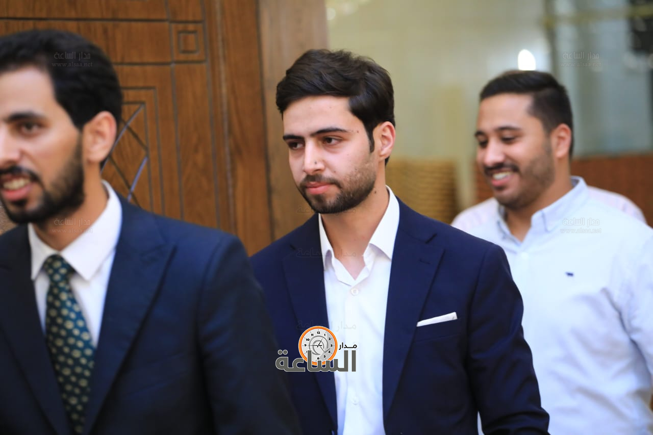 Madar Al-Saa Images 0.7777912657836049