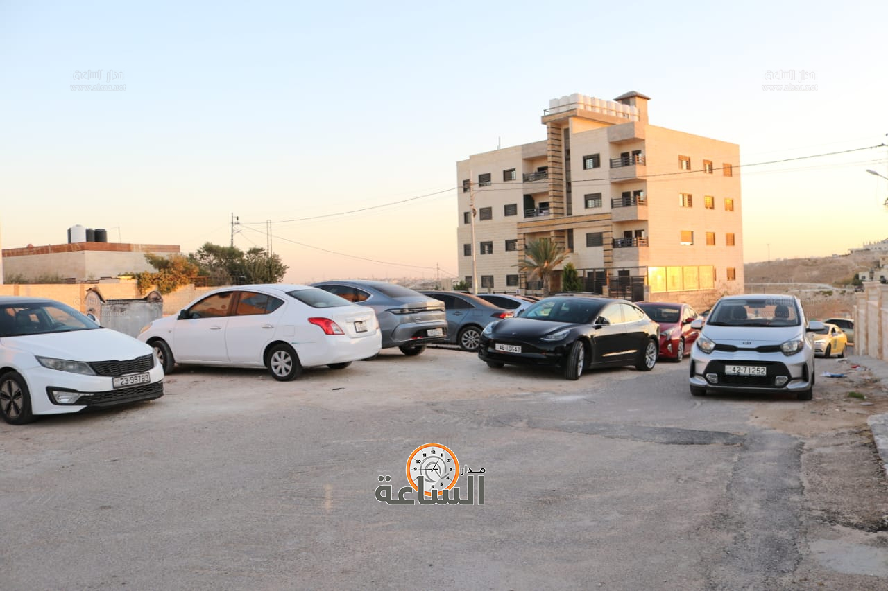 Madar Al-Saa Images 0.3850095289856389