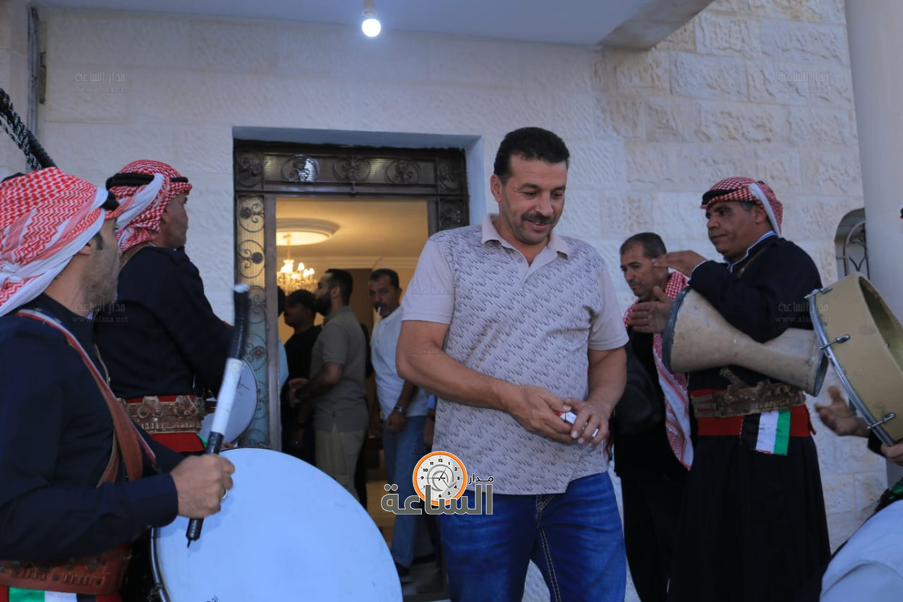 Madar Al-Saa Images 0.12550699684521238