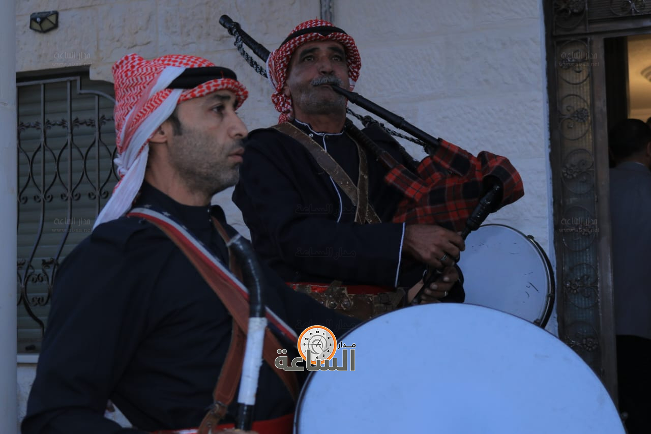 Madar Al-Saa Images 0.21247339337376114