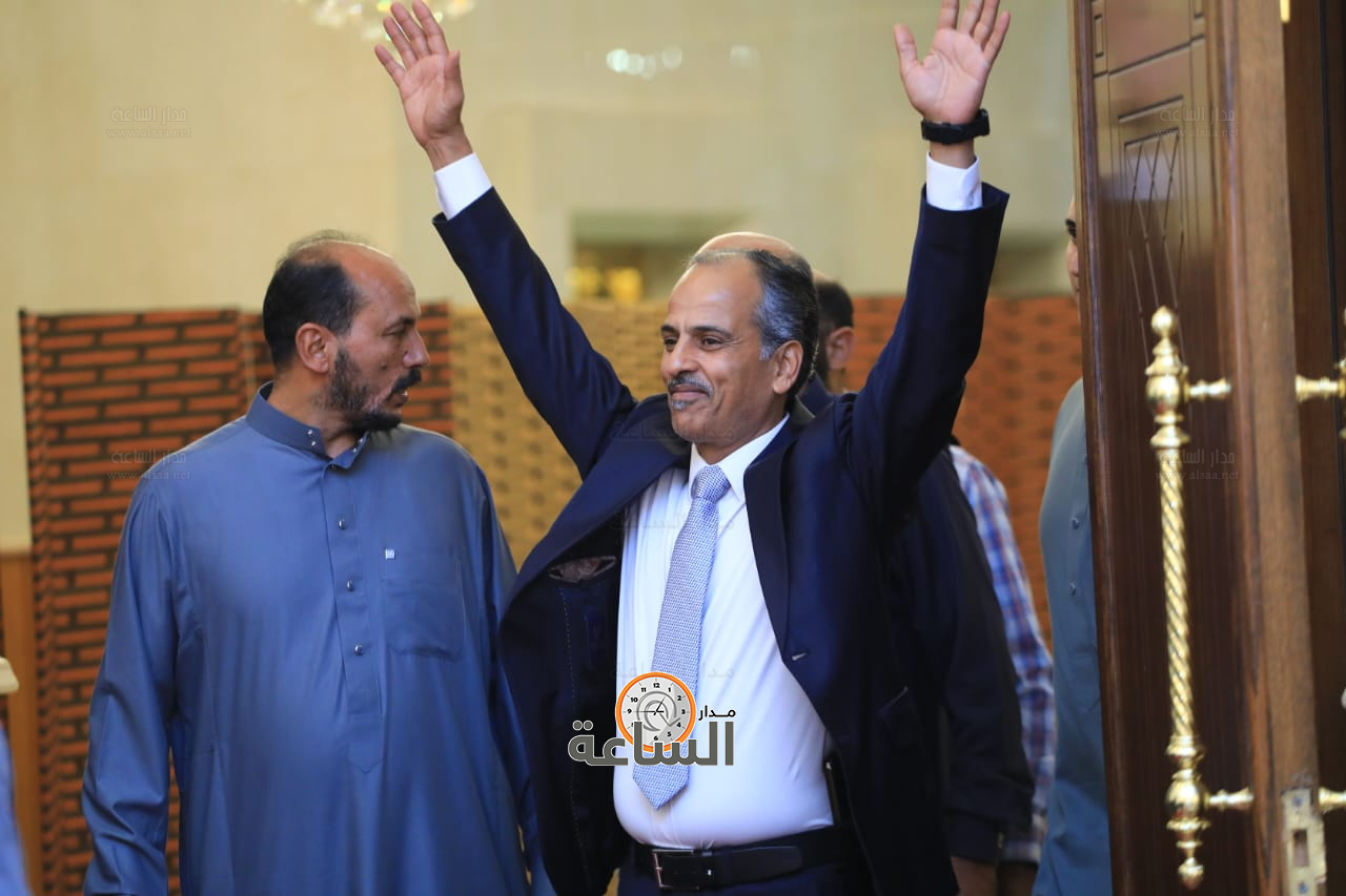 Madar Al-Saa Images 0.9840785168693369