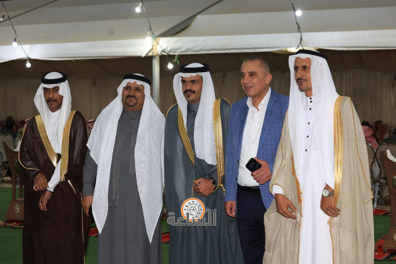 Madar Al-Saa Images 0.16398493121221747