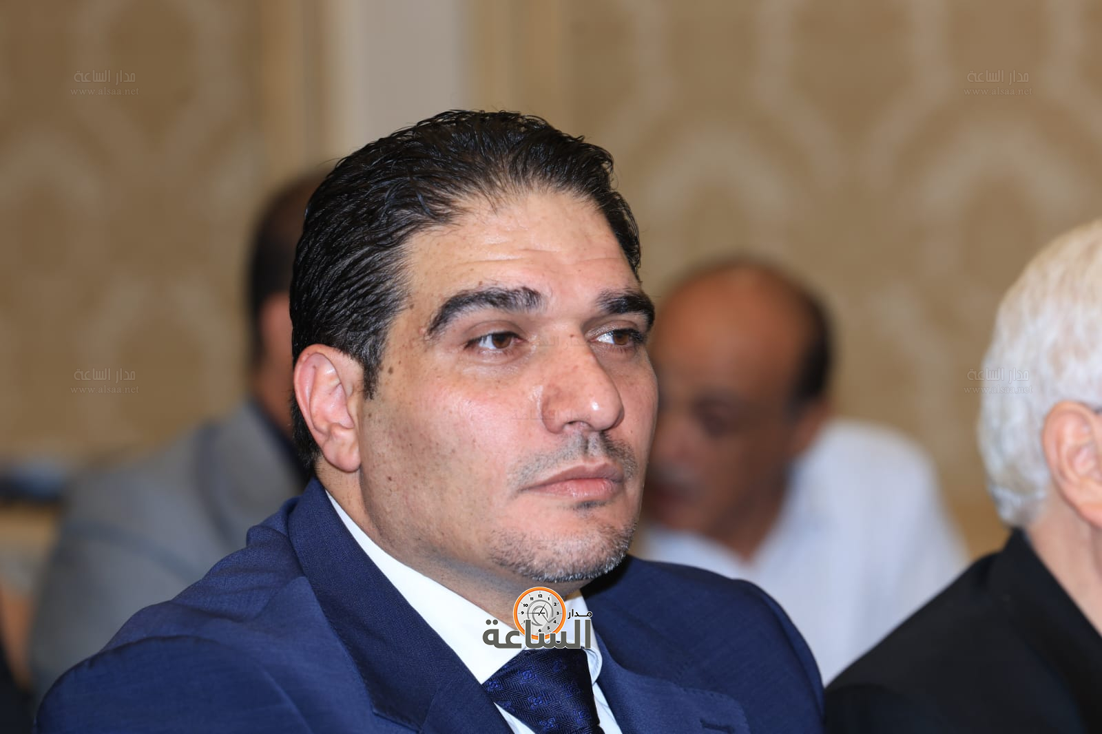 Madar Al-Saa Images 0.5423185491842549