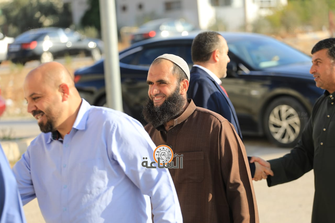 Madar Al-Saa Images 0.18660860043854433