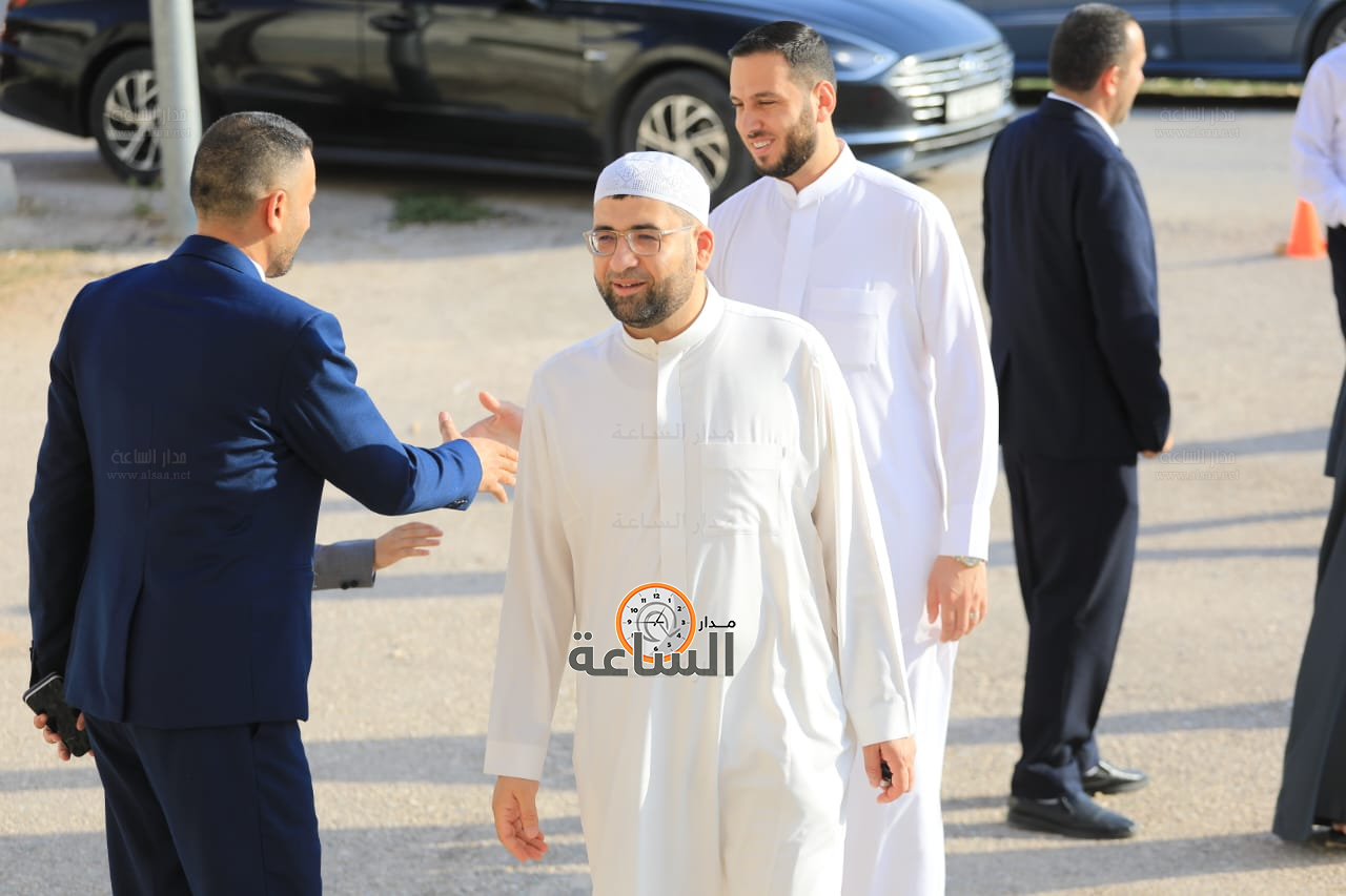 Madar Al-Saa Images 0.07108097753116616