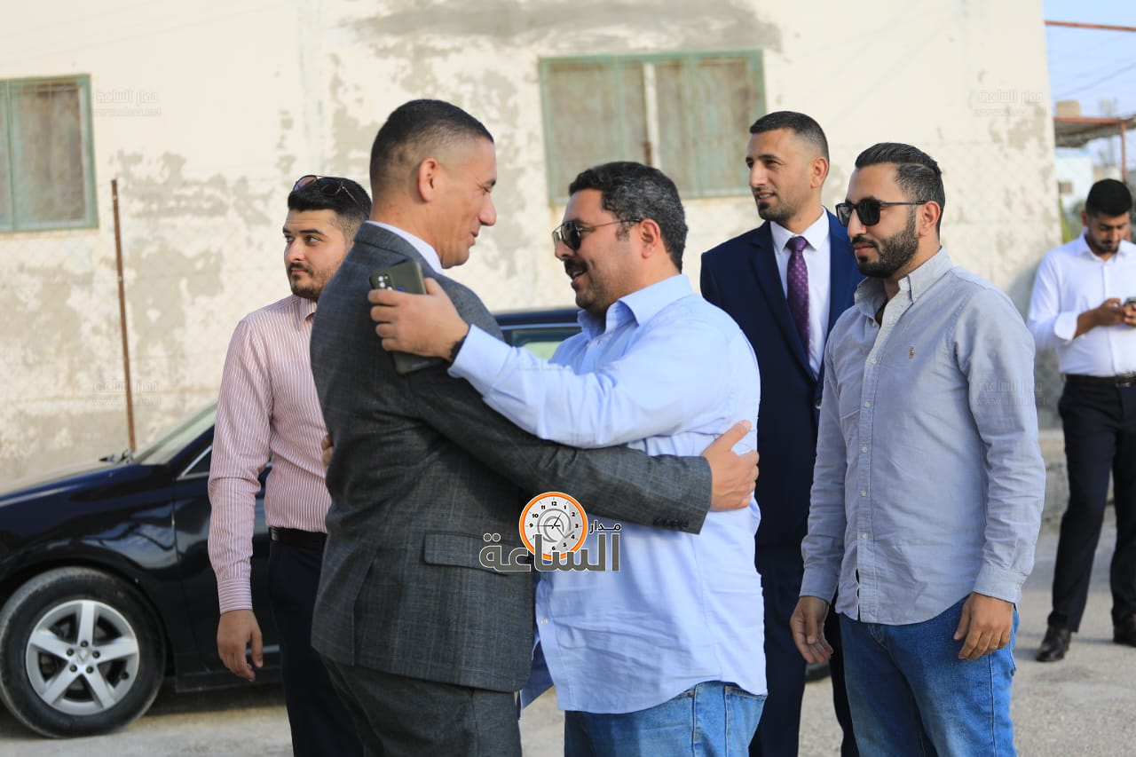 Madar Al-Saa Images 0.8420367321570142