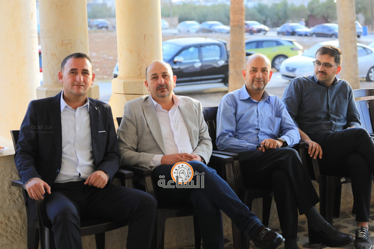 Madar Al-Saa Images 0.7983960279877069