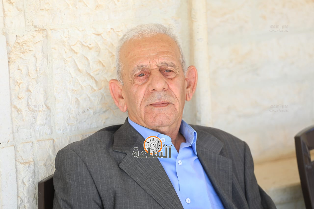 Madar Al-Saa Images 0.4111430275973508