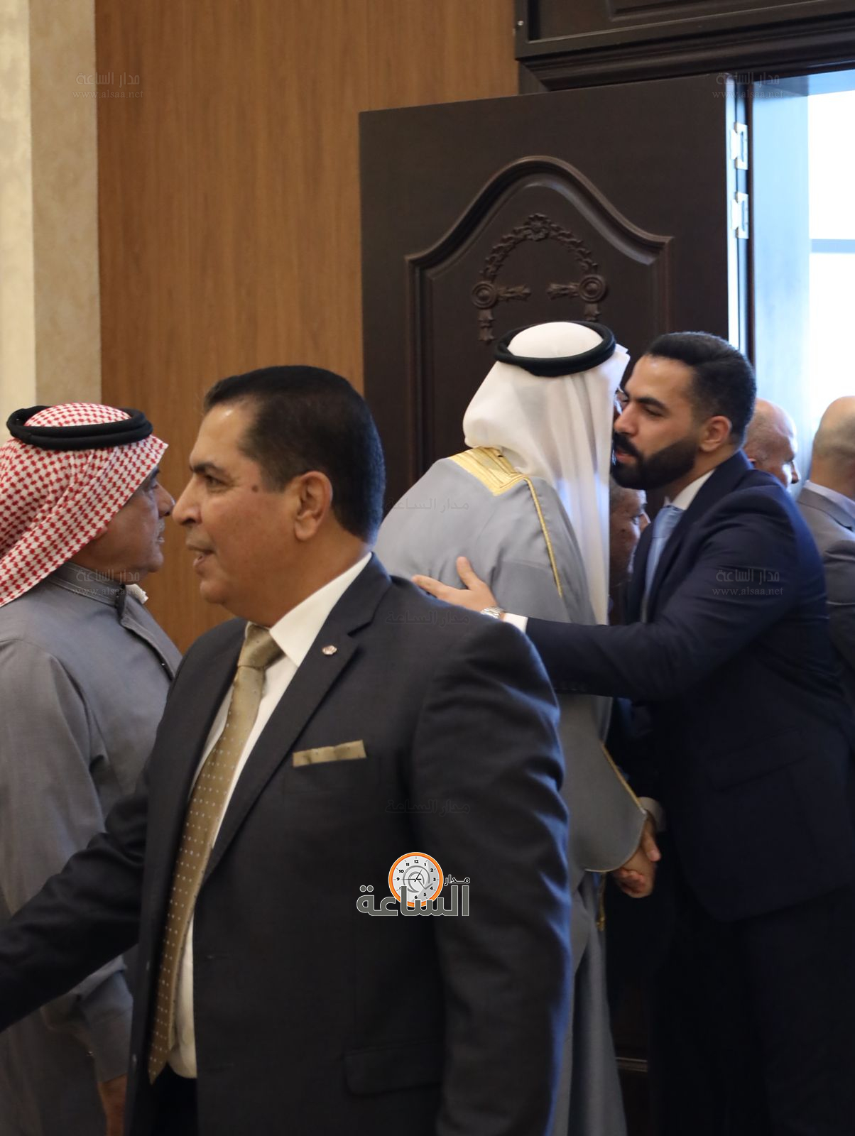 Madar Al-Saa Images 0.4041191830996018