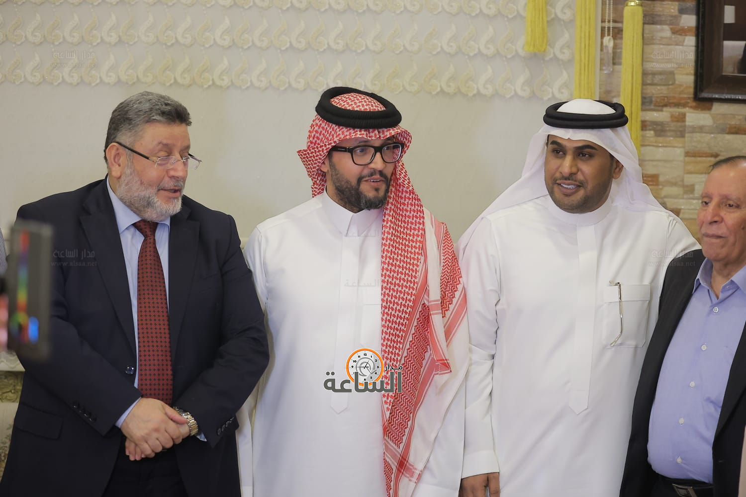 Madar Al-Saa Images 0.06835031255013824