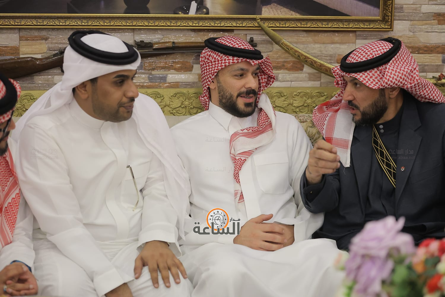 Madar Al-Saa Images 0.47396391757524203