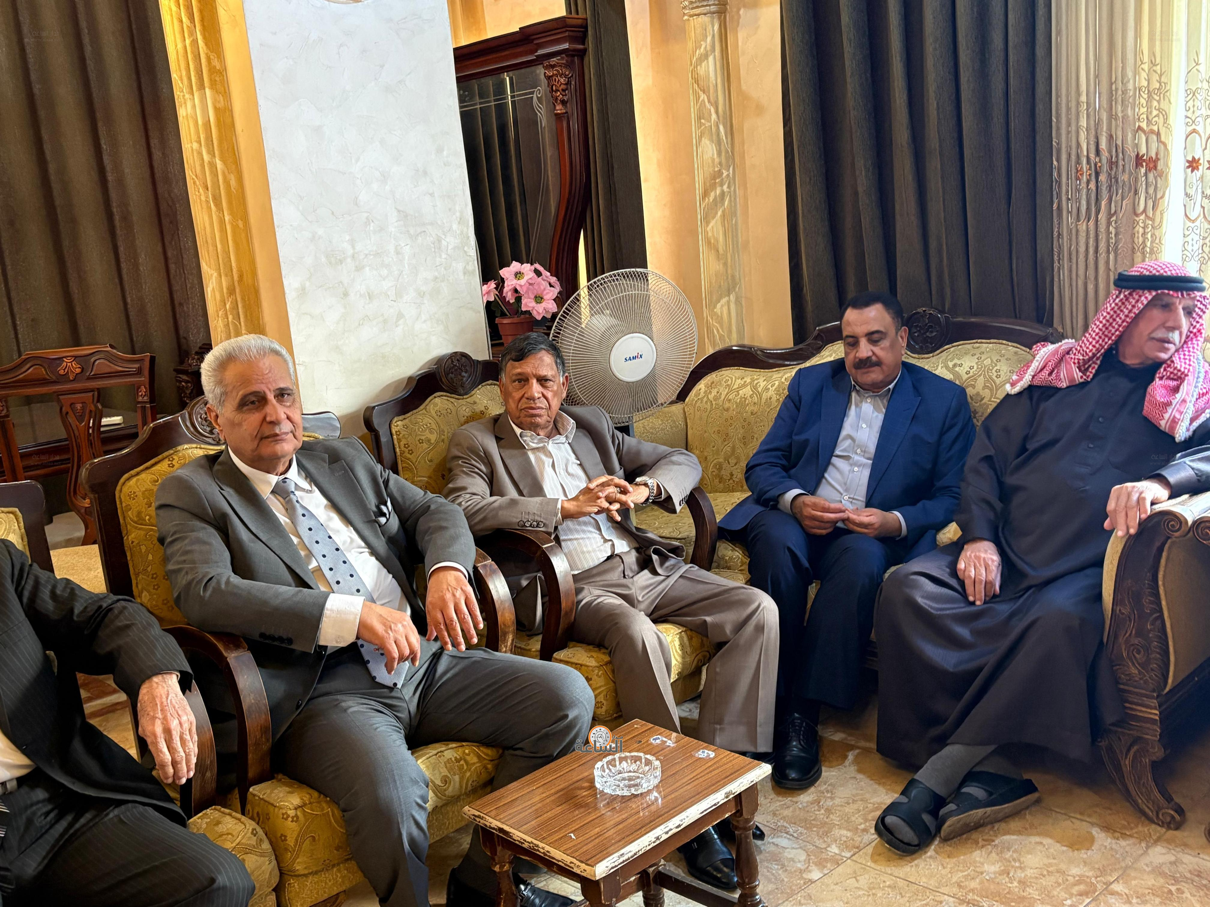 Madar Al-Saa Images 0.38731418367668