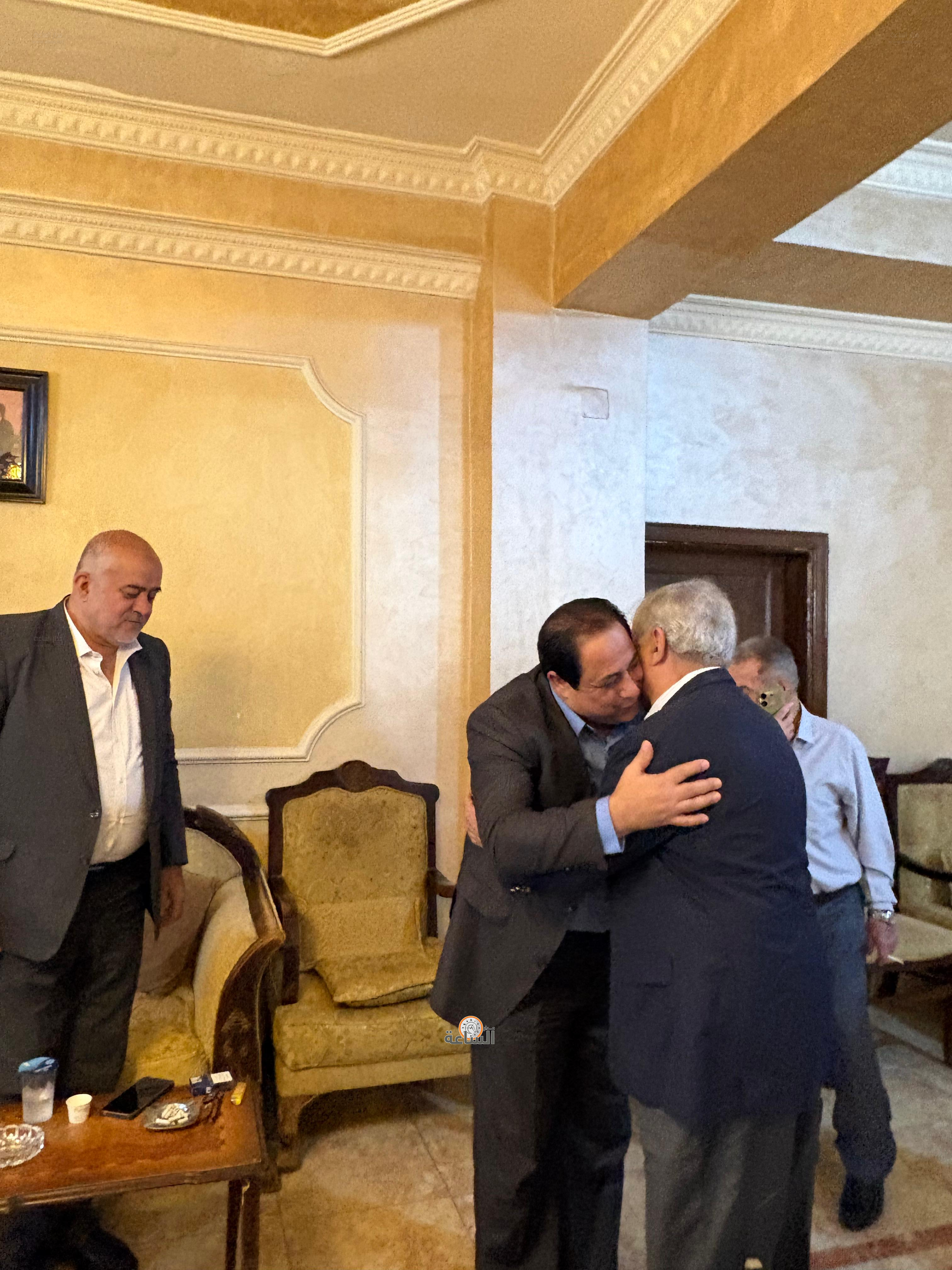 Madar Al-Saa Images 0.6935994853573206