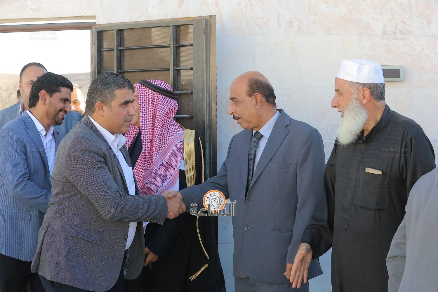 Madar Al-Saa Images 0.024993608416692625