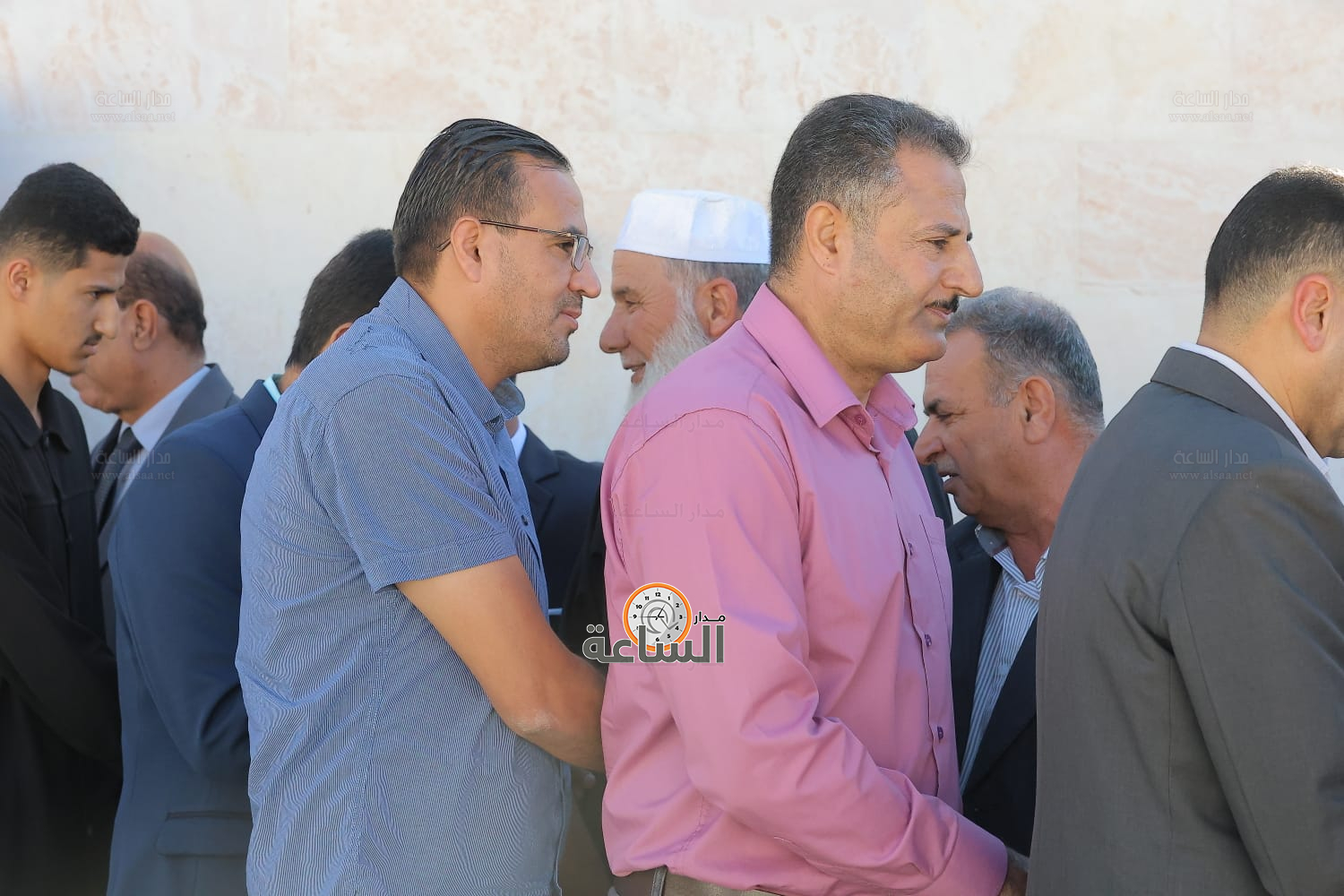 Madar Al-Saa Images 0.8539817429625474