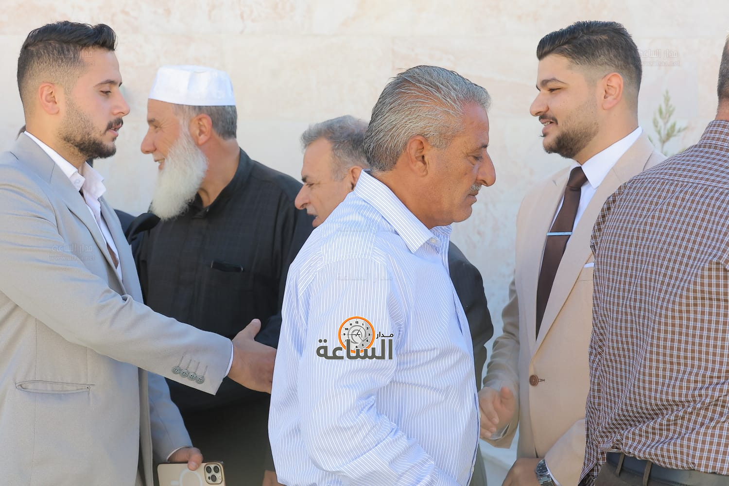 Madar Al-Saa Images 0.170109027417633