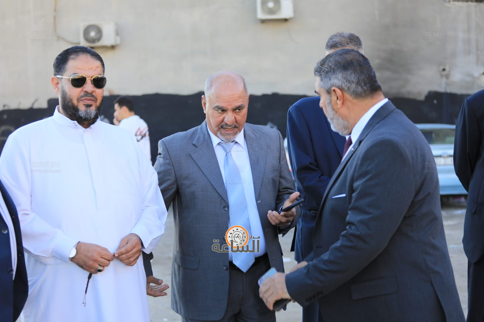 Madar Al-Saa Images 0.8050254319348057