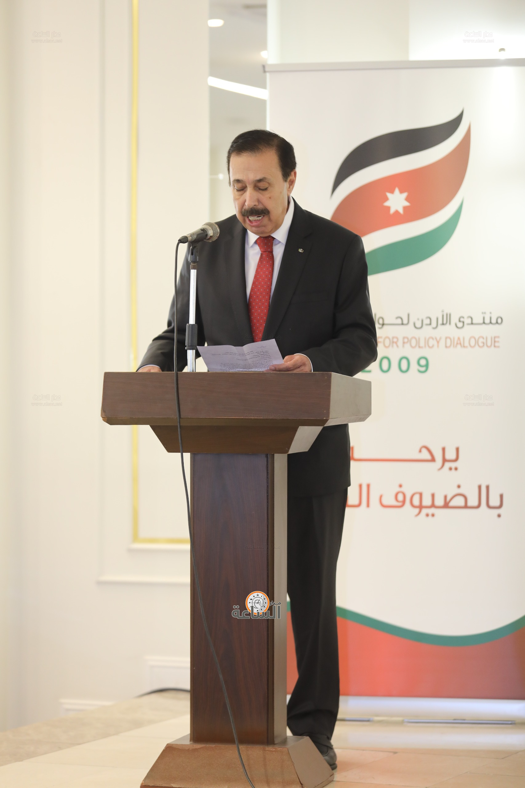 Madar Al-Saa Images 0.4932421385826672