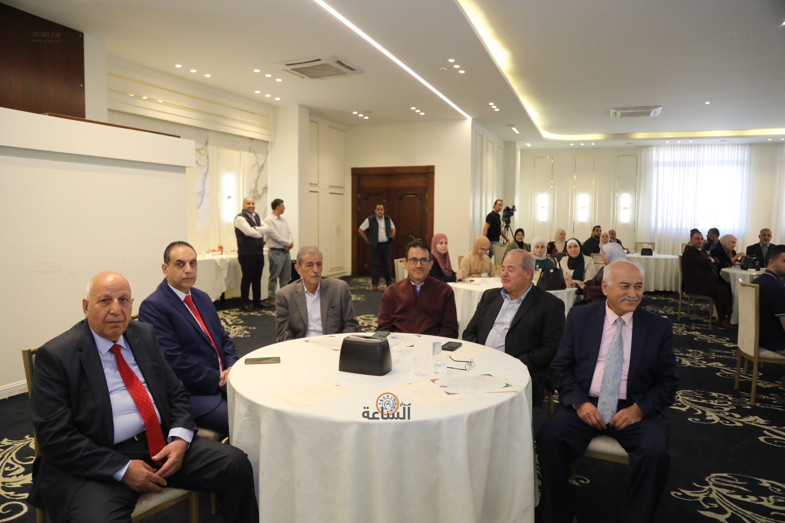 Madar Al-Saa Images 0.8493246800378662