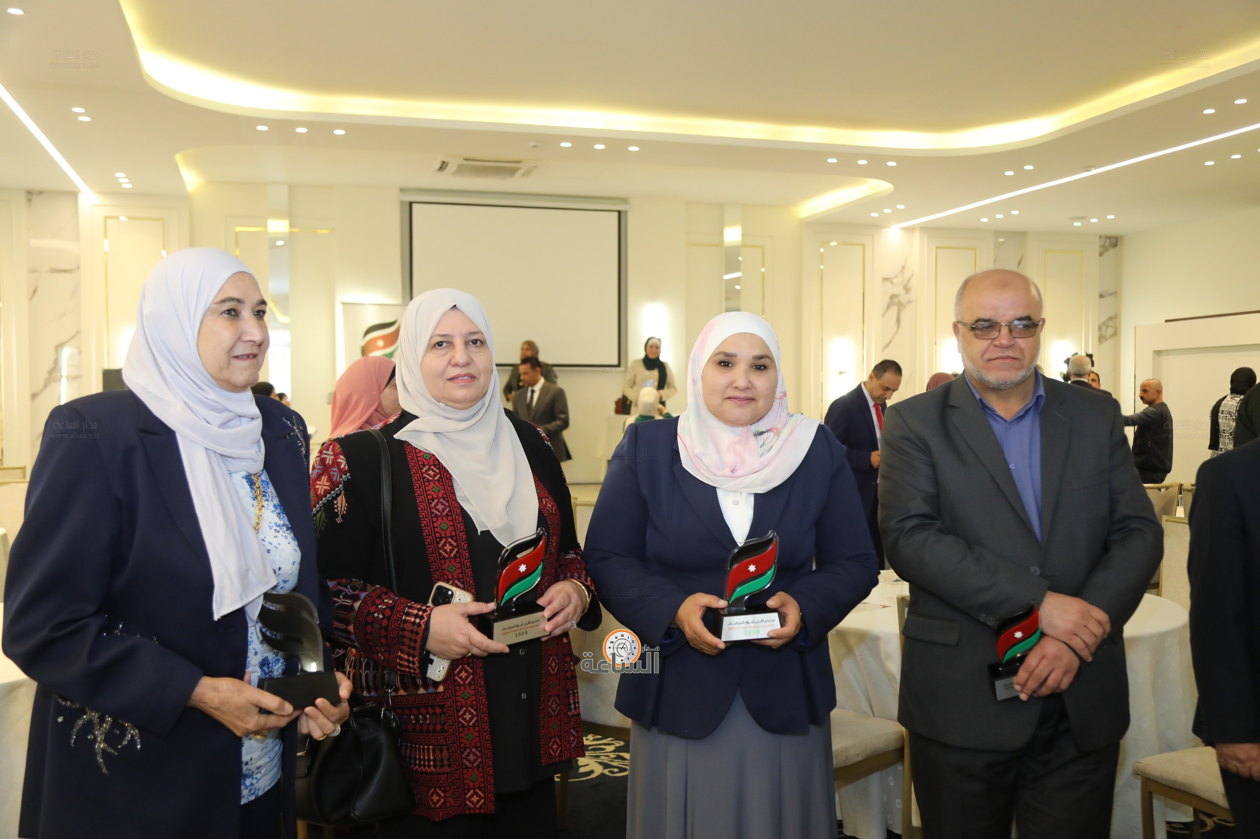 Madar Al-Saa Images 0.9728602153179614