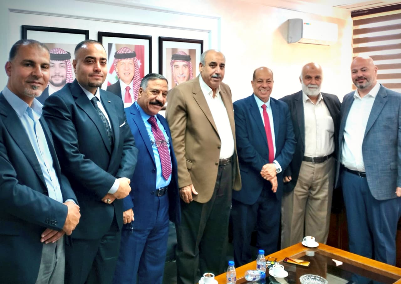 Madar Al-Saa Images 0.04295904811092277