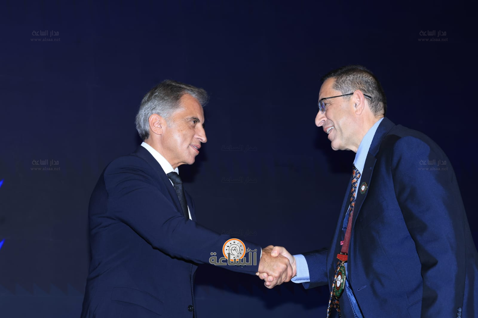 Madar Al-Saa Images 0.7955016764504121