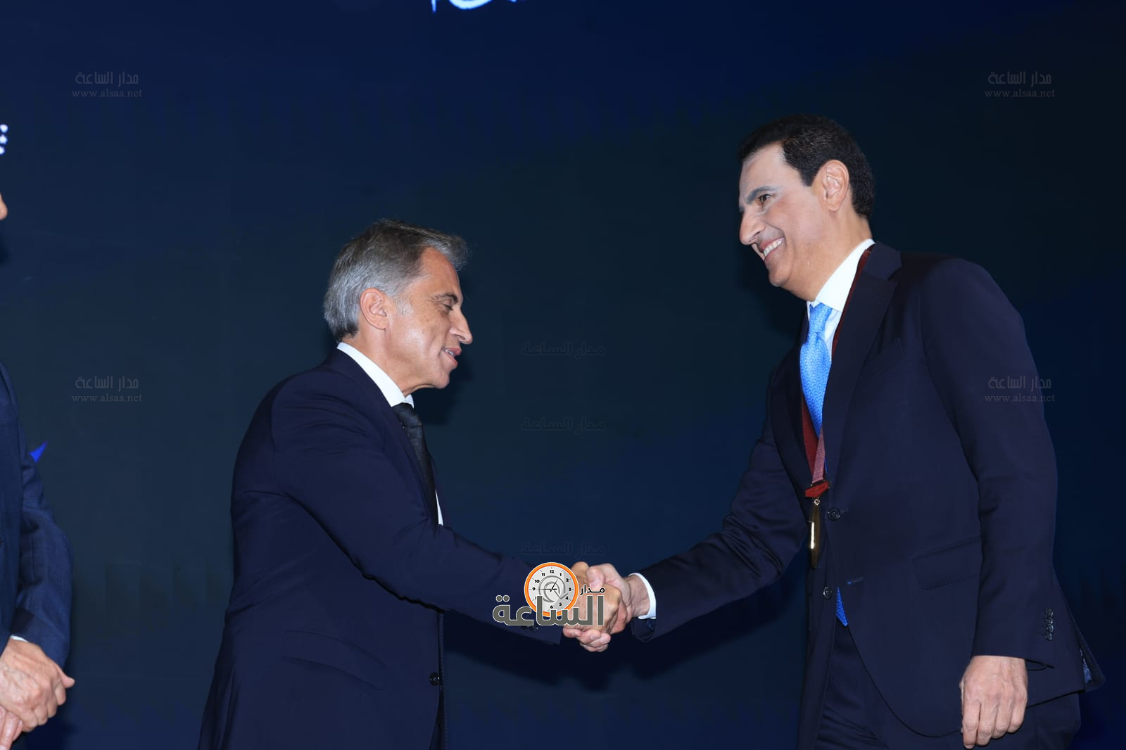 Madar Al-Saa Images 0.5000983415454315