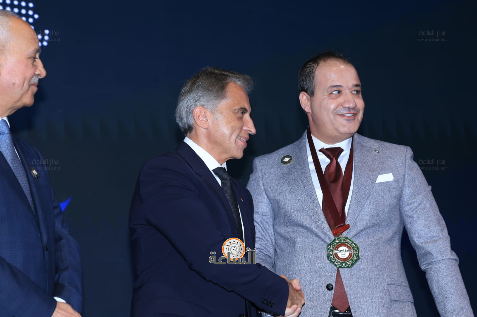 Madar Al-Saa Images 0.4381678163445881