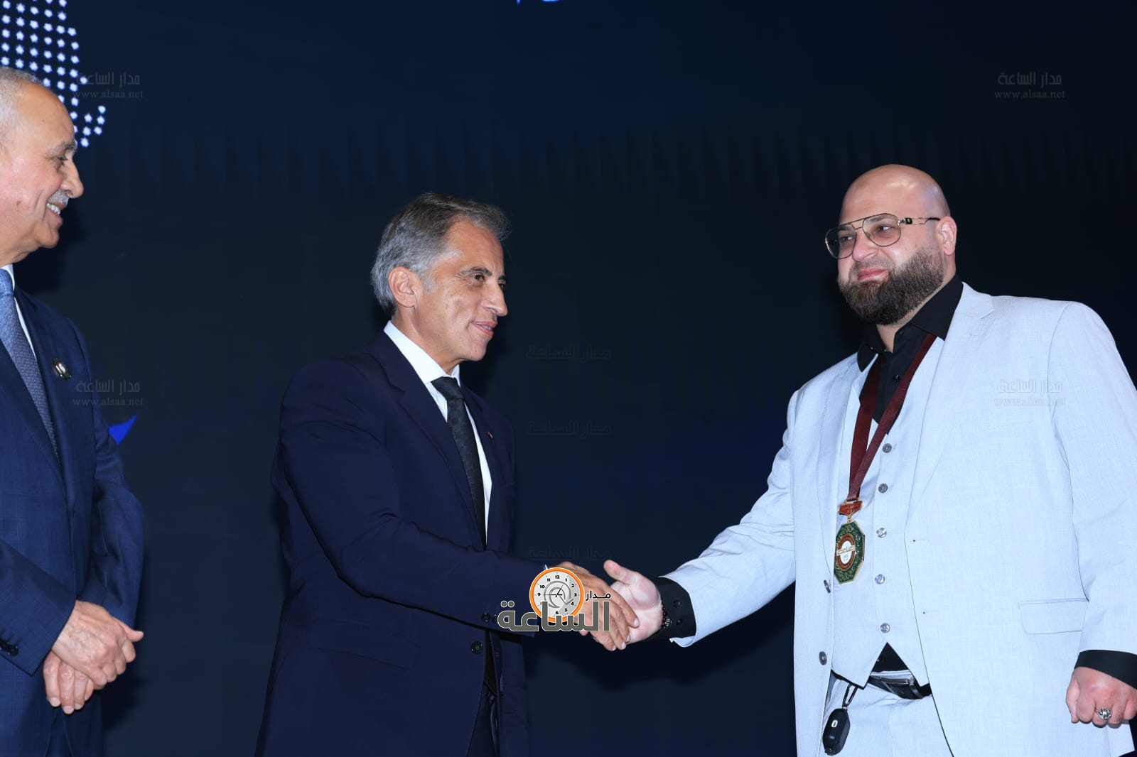 Madar Al-Saa Images 0.8507565780676891