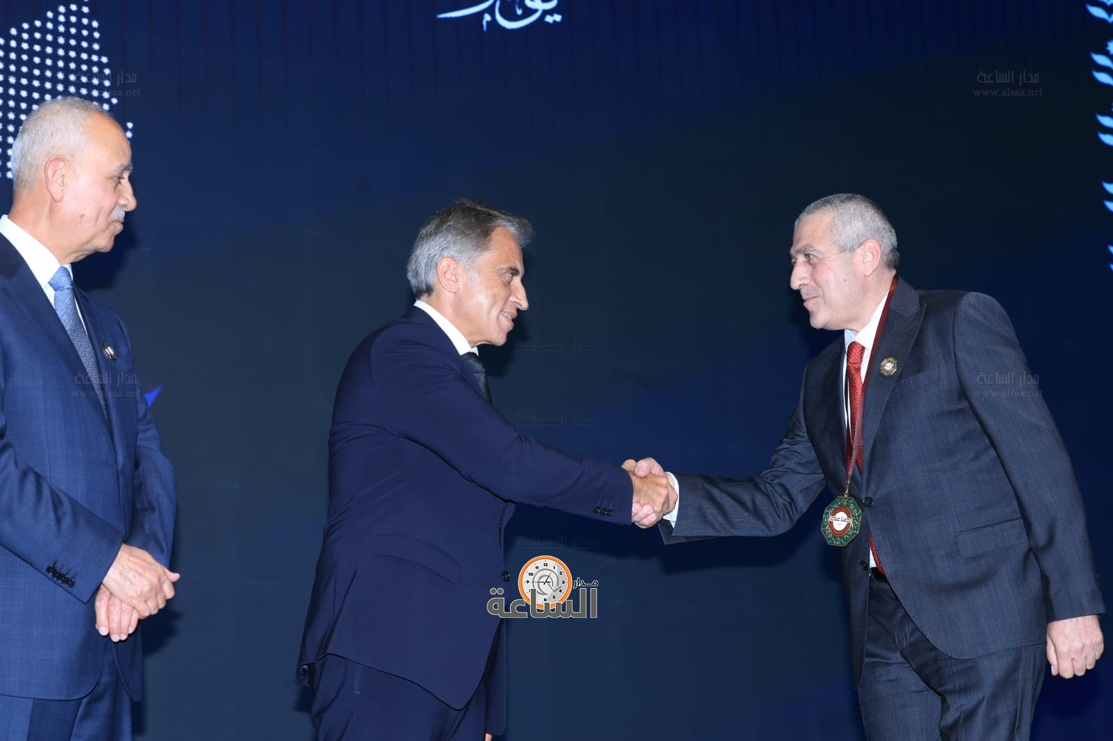 Madar Al-Saa Images 0.8323582785573014