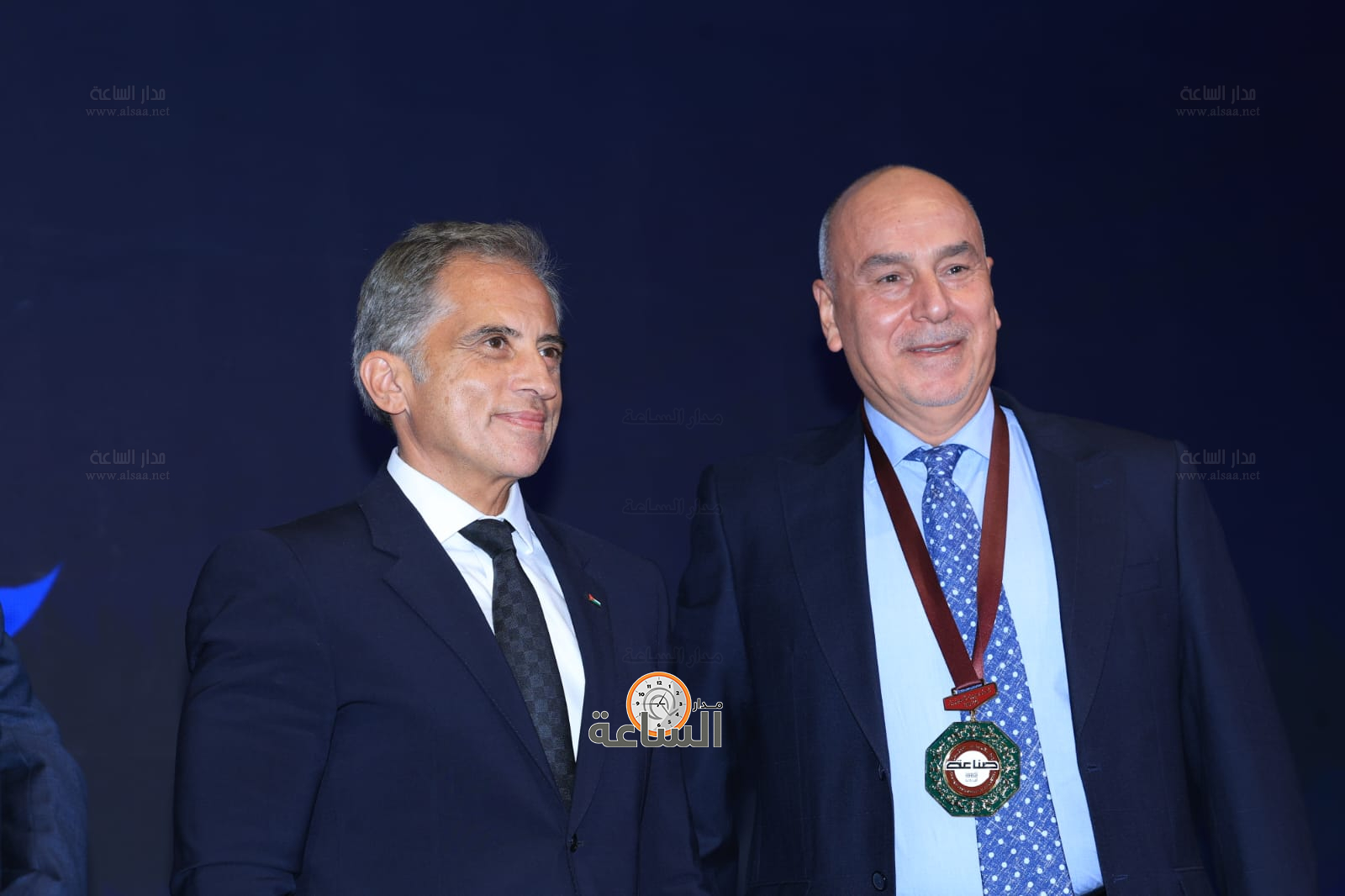 Madar Al-Saa Images 0.19981727732181642