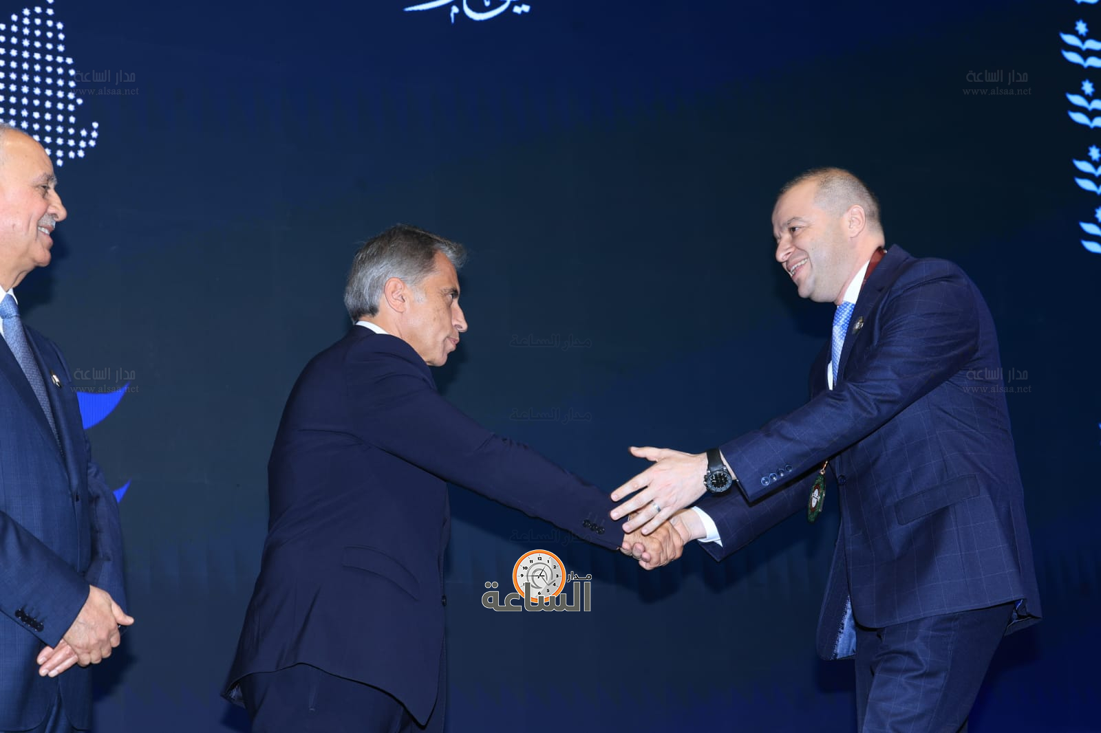 Madar Al-Saa Images 0.2663874634418184