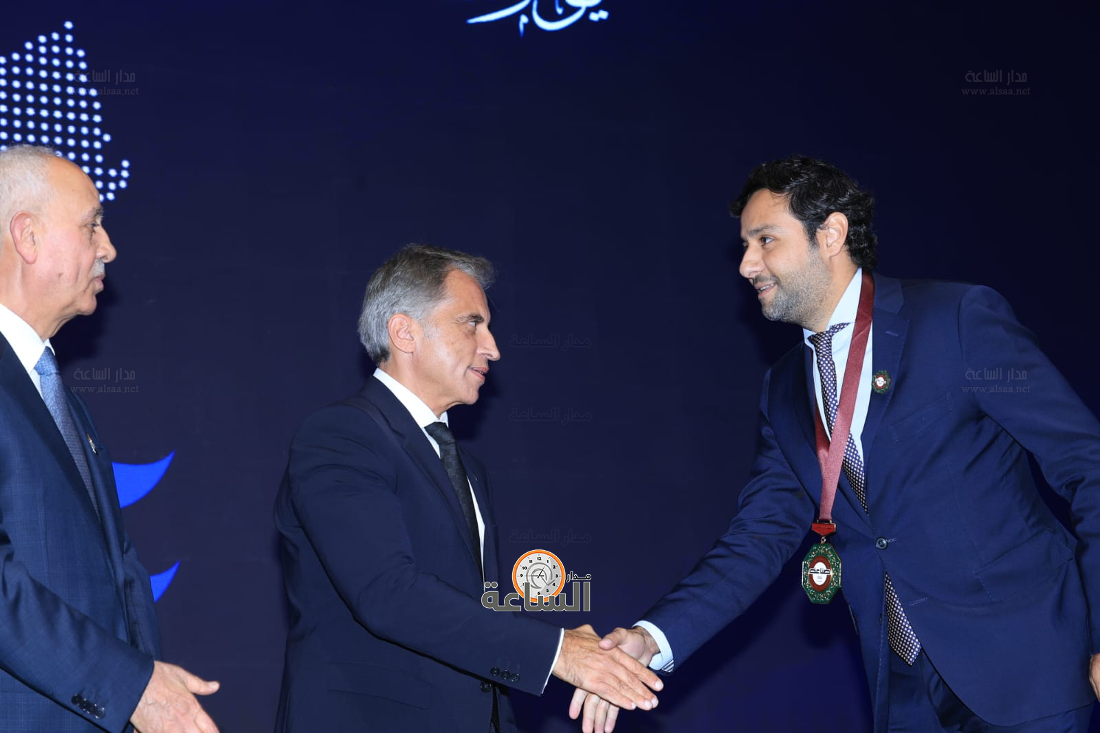 Madar Al-Saa Images 0.3352568031479629