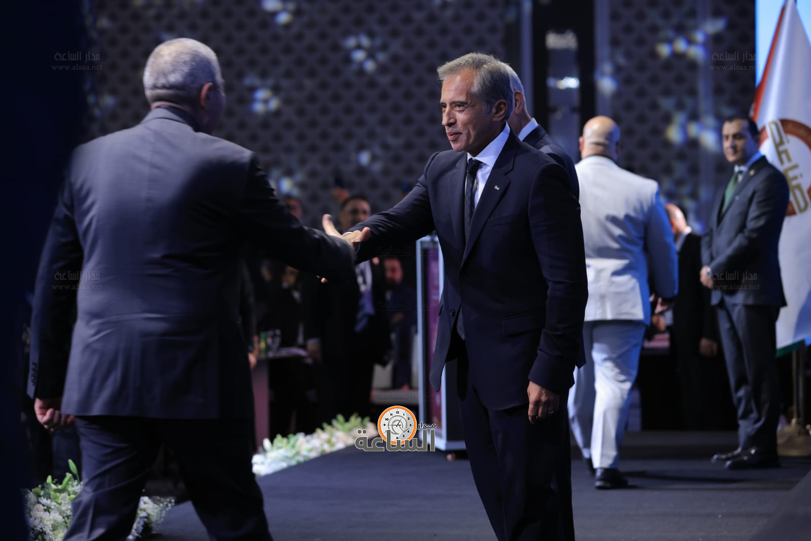 Madar Al-Saa Images 0.14906088666639328