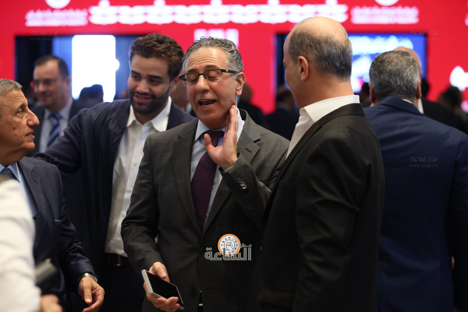 Madar Al-Saa Images 0.5770831345000094