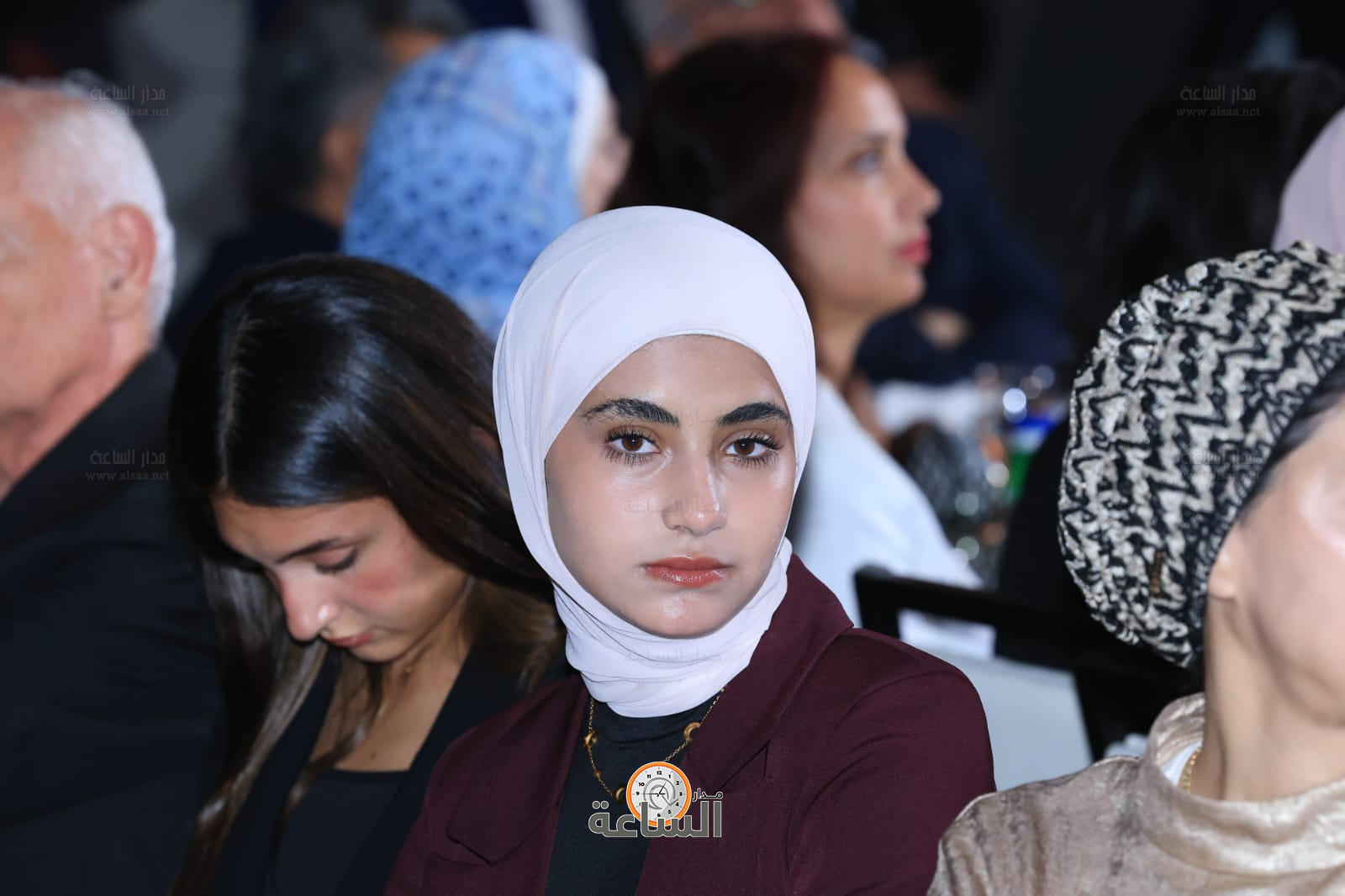 Madar Al-Saa Images 0.35903100916542274