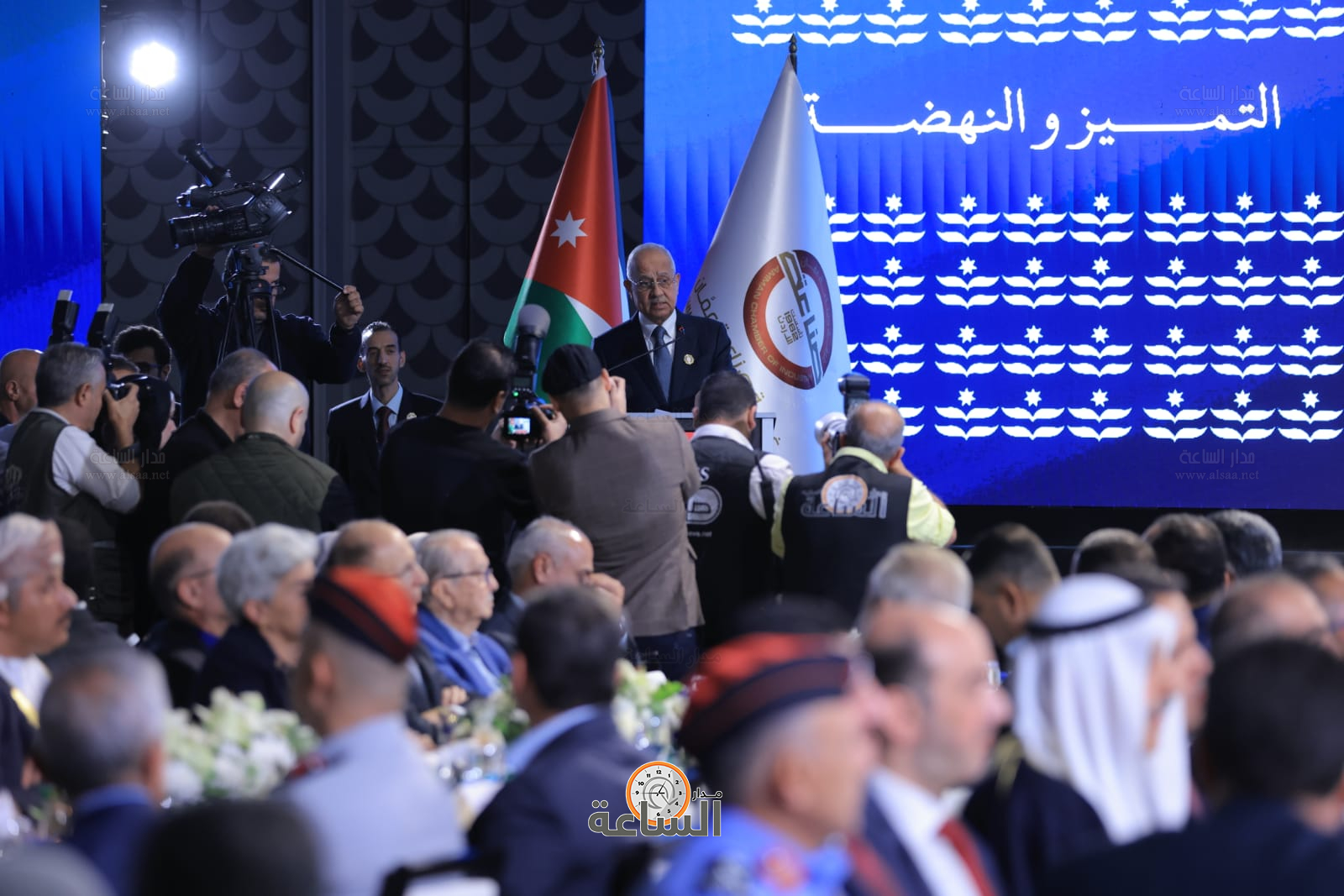 Madar Al-Saa Images 0.3788604314066081