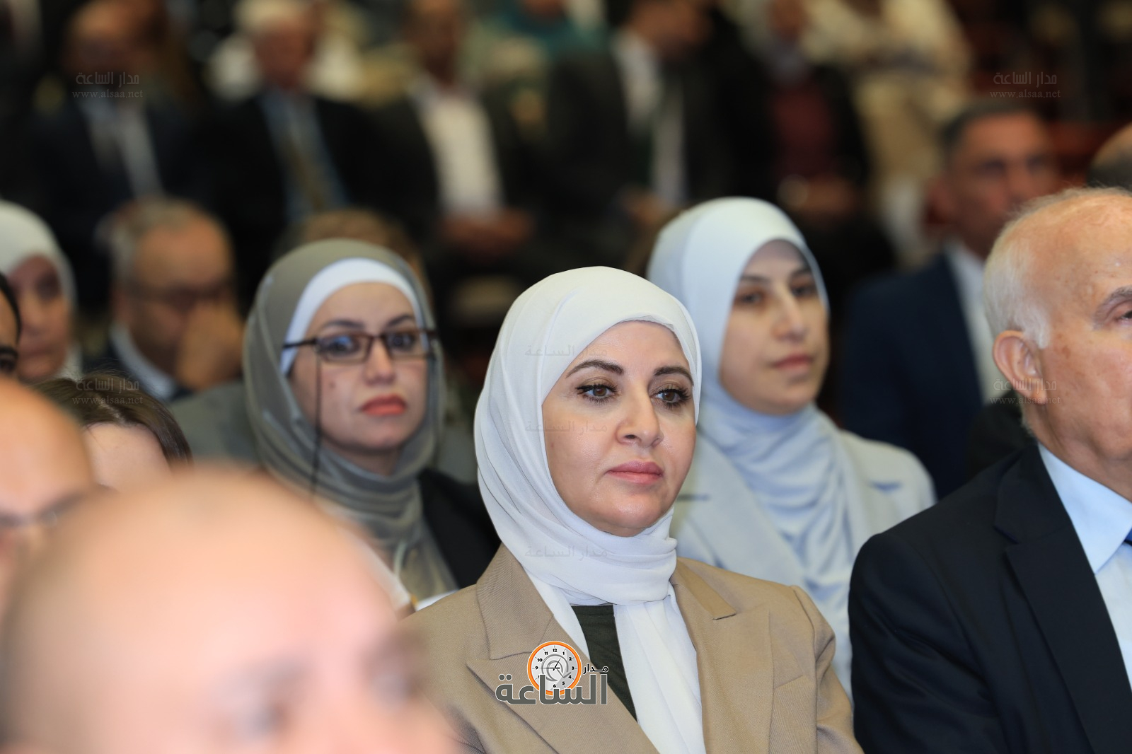 Madar Al-Saa Images 0.512103240872456