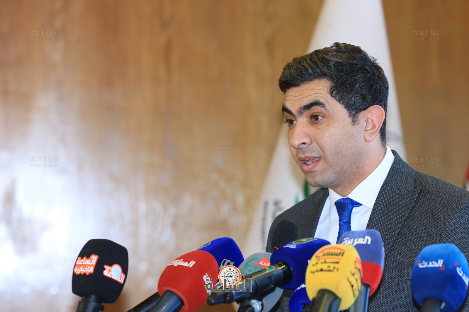 Madar Al-Saa Images 0.4969822223952497