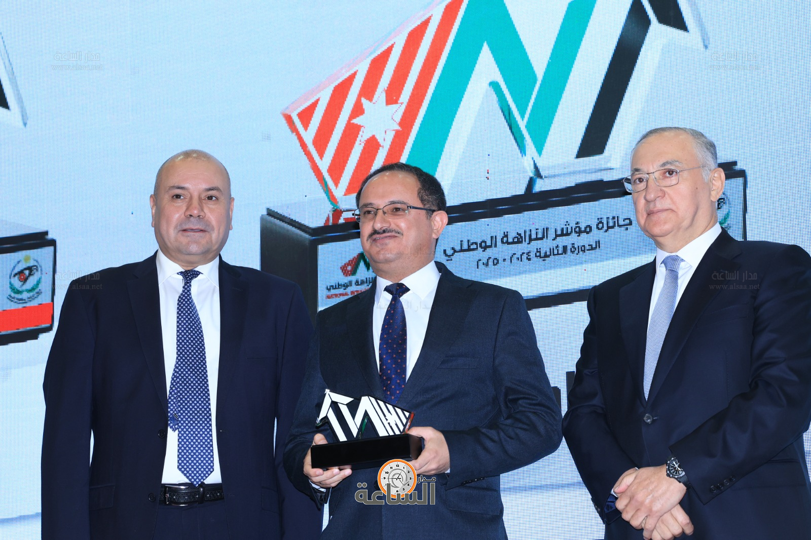 Madar Al-Saa Images 0.5217394207980468