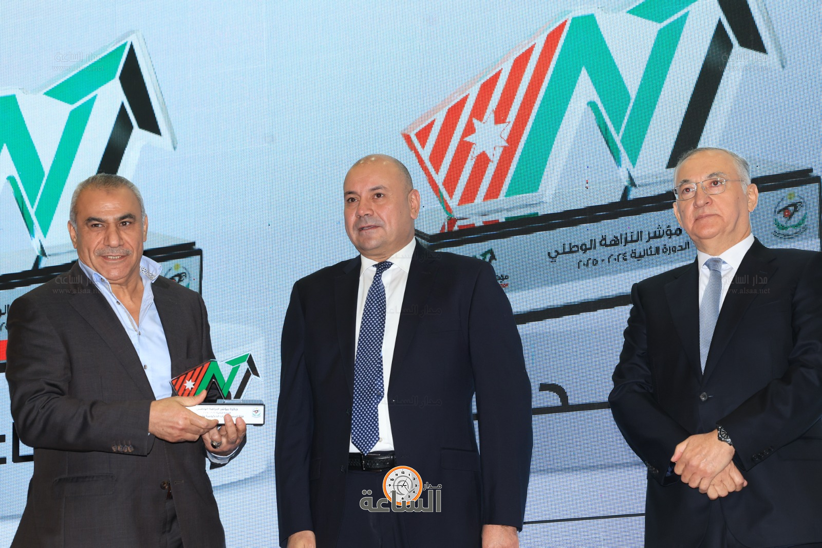 Madar Al-Saa Images 0.8121661621409519